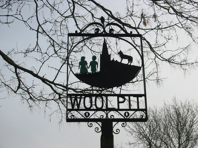 Bigpicture.ru the green children of woolpit on the village sign geograph.org .uk 1161413