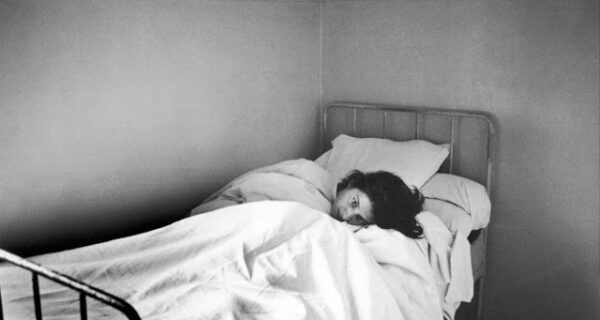 Фотографии безумия – репортаж Жана-Филиппа Шарбонье из психиатрических клиник Франции