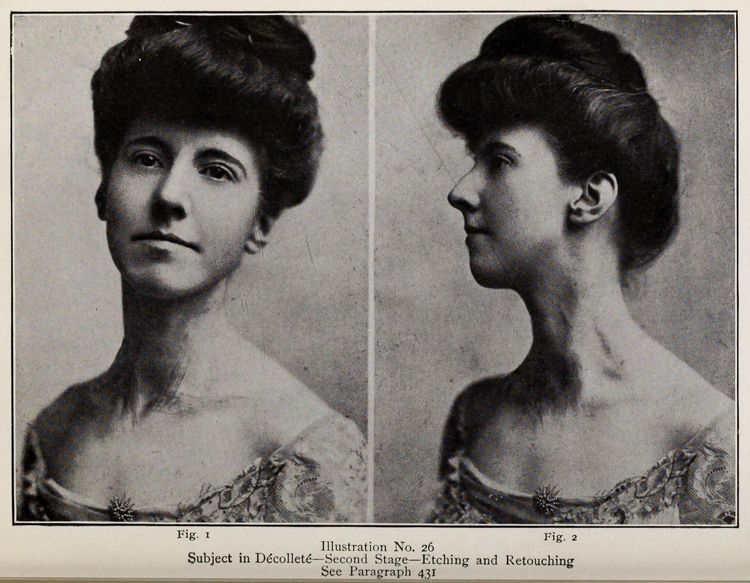 Инструменты и материалы для ретуши: мольберт, лупа, кисти, паста, лак