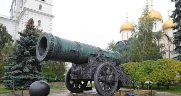 Как появилась Царь-пушка и какие тайны она хранит