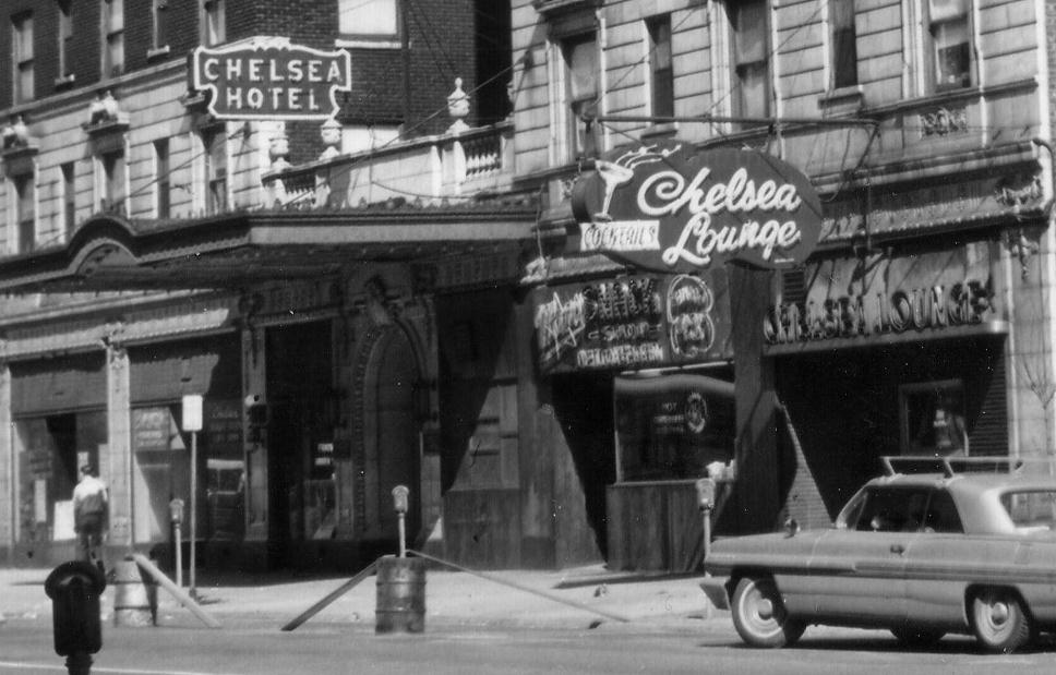 Отель Челси в начале XX века &mdash; вход с баром и рестораном