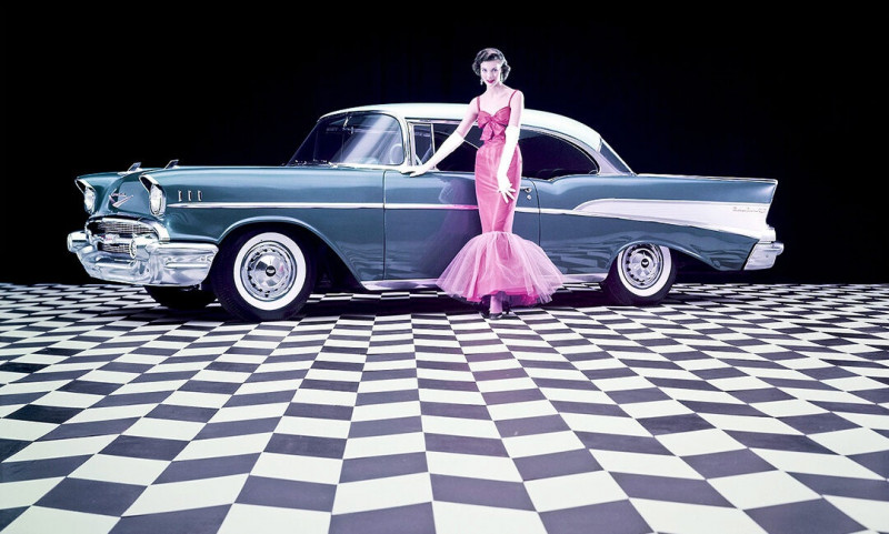 Chevrolet Bel Air 1957 и платье с рыбьим хвостом