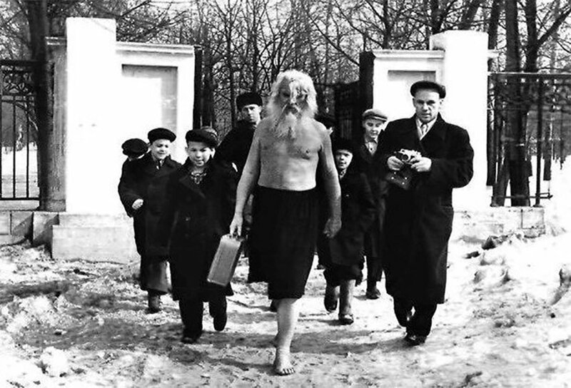 Последователи Иванова ивановцы зимнее купание обливание холодной водой