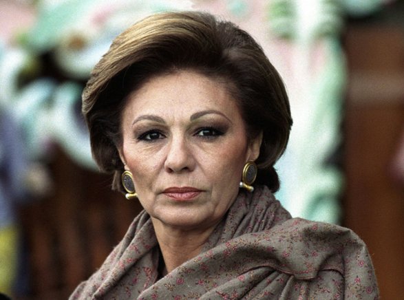 Кадр из американского интервью с императрицей Фарах Пехлеви в изгнании