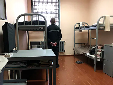 Камера для пожизненно заключенных в колонии 