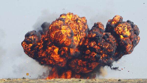 Взрыв 300 кг тротила демонстрация разрушительной силы TNT