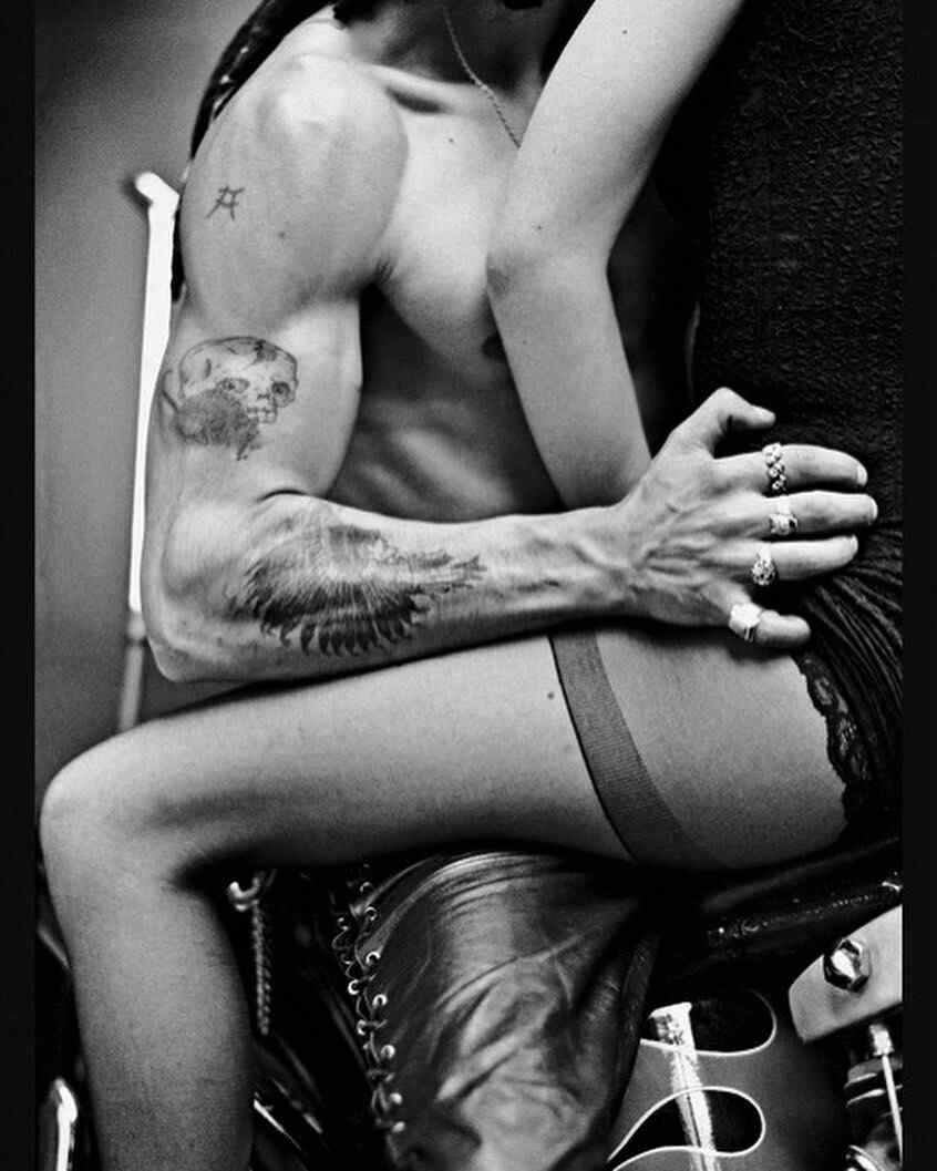 Стилизованная фотография девушки в Биаррице, 1992 год, автор Ришар Ожар