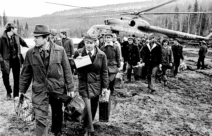Десант с 17 съезда комсомола на БАМ в 1974 году