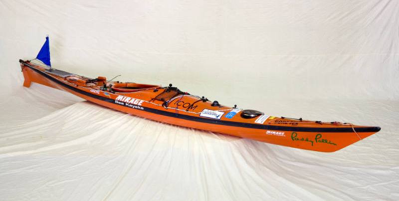 Специальный каяк Эндрю МакОли для пересечения моря