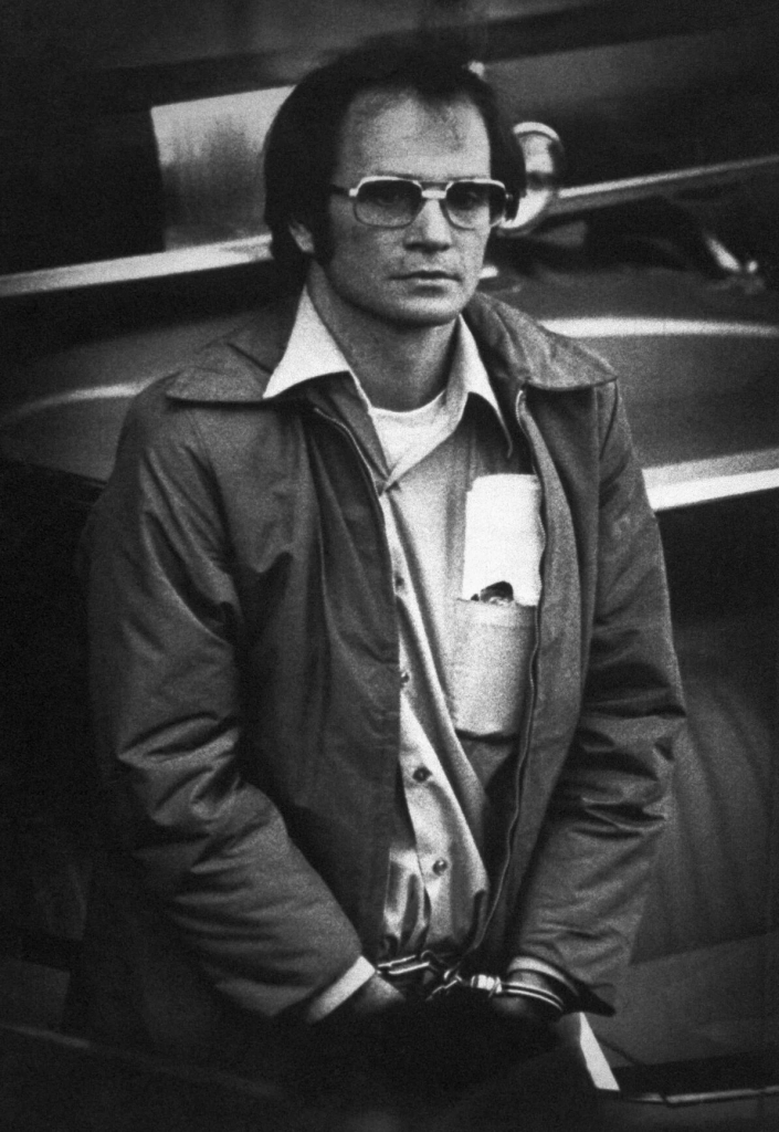 Джеймс Льюис &mdash; главный подозреваемый в деле об отравлении тайленола в Чикаго