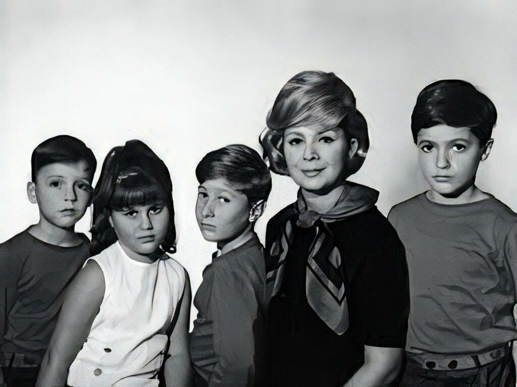 Лили Сафра с детьми от первого брака