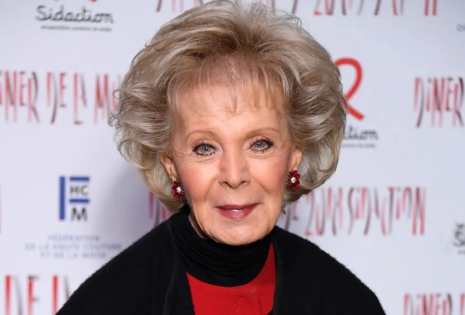 Лили Сафра в последние годы жизни элегантная и активная благотворительница