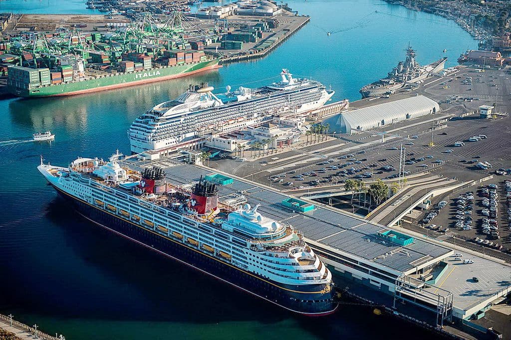 Порт Лос-Анджелеса, где пришвартовался Disney Wonder