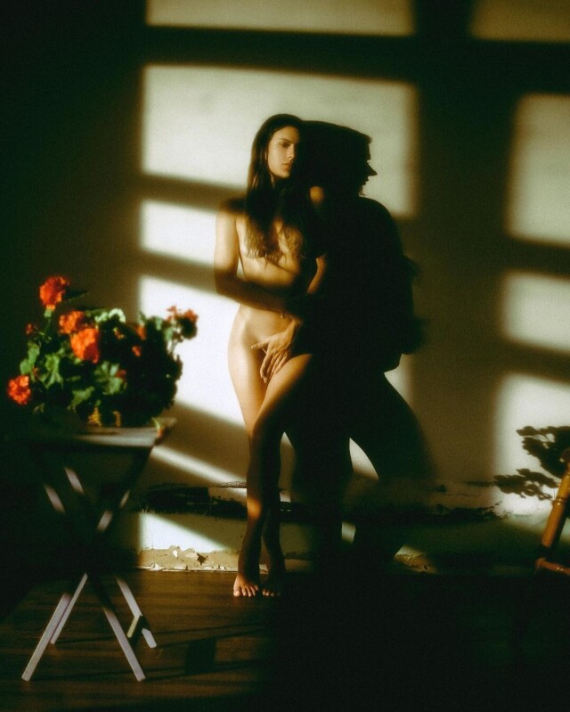 Неоновый снимок от Траверсо &mdash; ночной портрет во Флориде