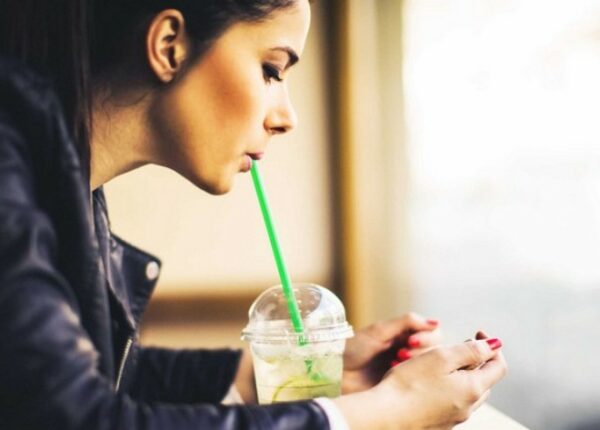 Как придумали трубочки для напитков