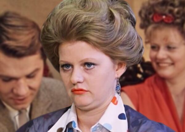 Людмила из «Москвы слезам не верит» обхитрила всех: генерала, мужа-пьяницу и саму судьбу