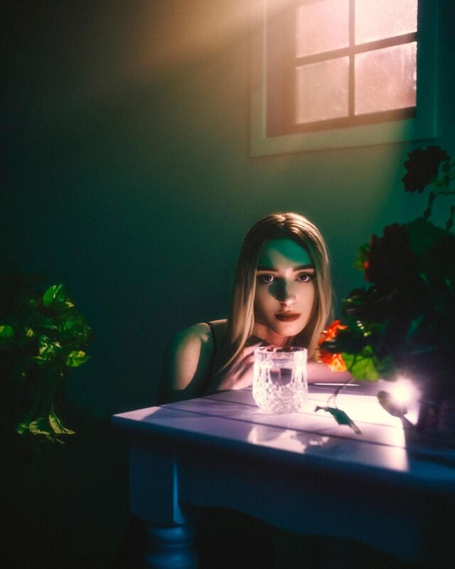 Ночная съёмка Сантьяго Траверсо &mdash; дымка и цветной свет