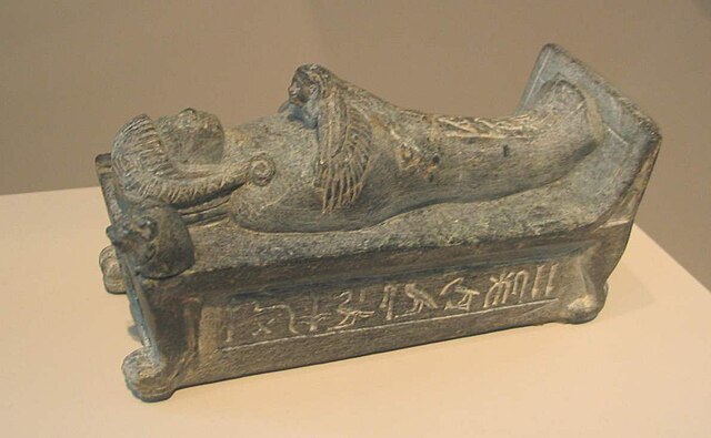 Статуэтка принца Тутмоса наследника престола Древнего Египта