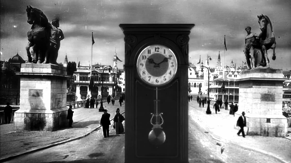 Парижский сбой, или Как в столице Франции остановились все маятниковые часы