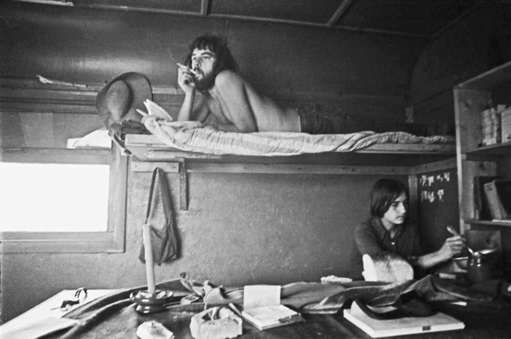 Двое на фотографии Пальмина, 1977 год
