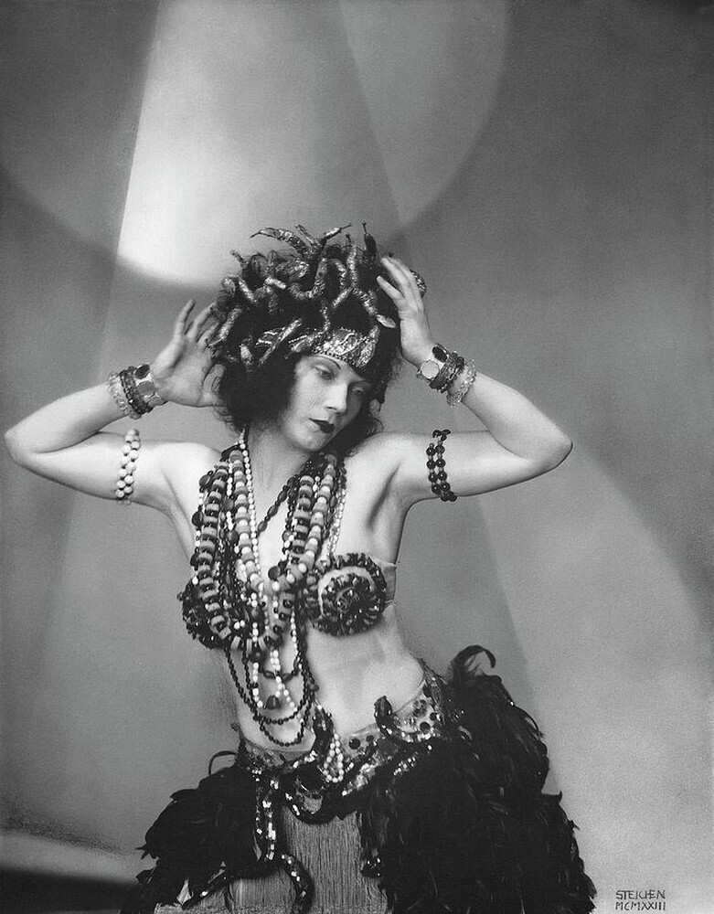 Джильда Грей в фильме Жрица высоких тайн ночи, фото 1923