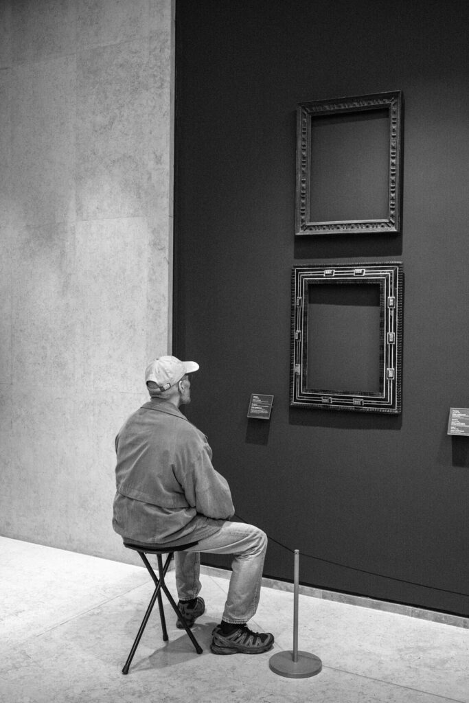 Лувр Париж фотография Gérard Uféras сентябрь 2018