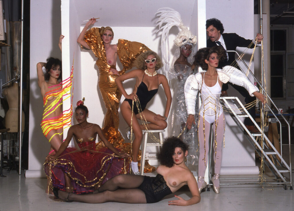 Антонио Лопес с моделями студийная съёмка 1970-е