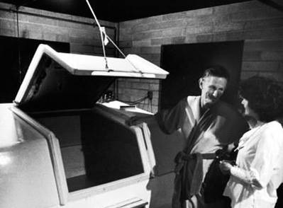 Усовершенствованная модель камеры сенсорной депривации Лилли