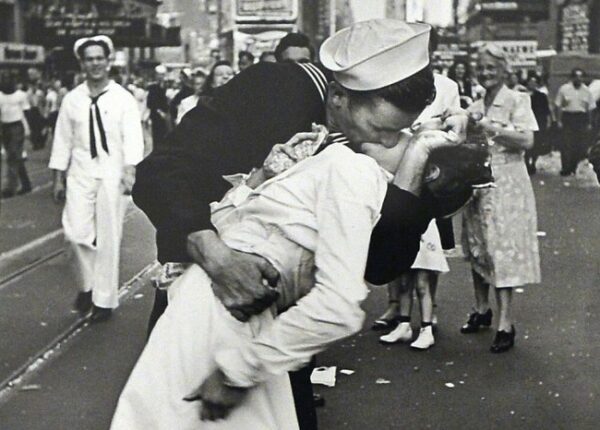 Фотохроникер 20 столетия Альфред Эйзенштадт и его бессмертные образы