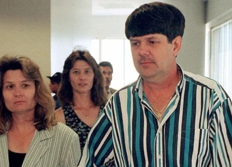 Эдвард Сьюард в суде