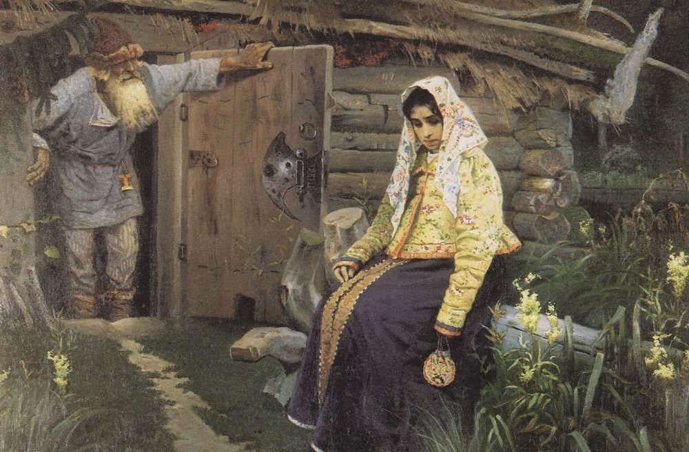 Пожилой крестьянин в старой одежде с палкой в руках стоит на фоне деревенского двора