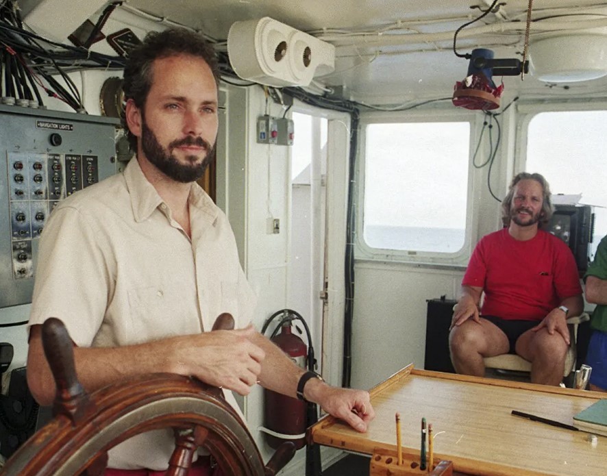 Томми Томпсон &mdash; первооткрыватель Корабля золота &mdash; на суде по иску страховых компаний