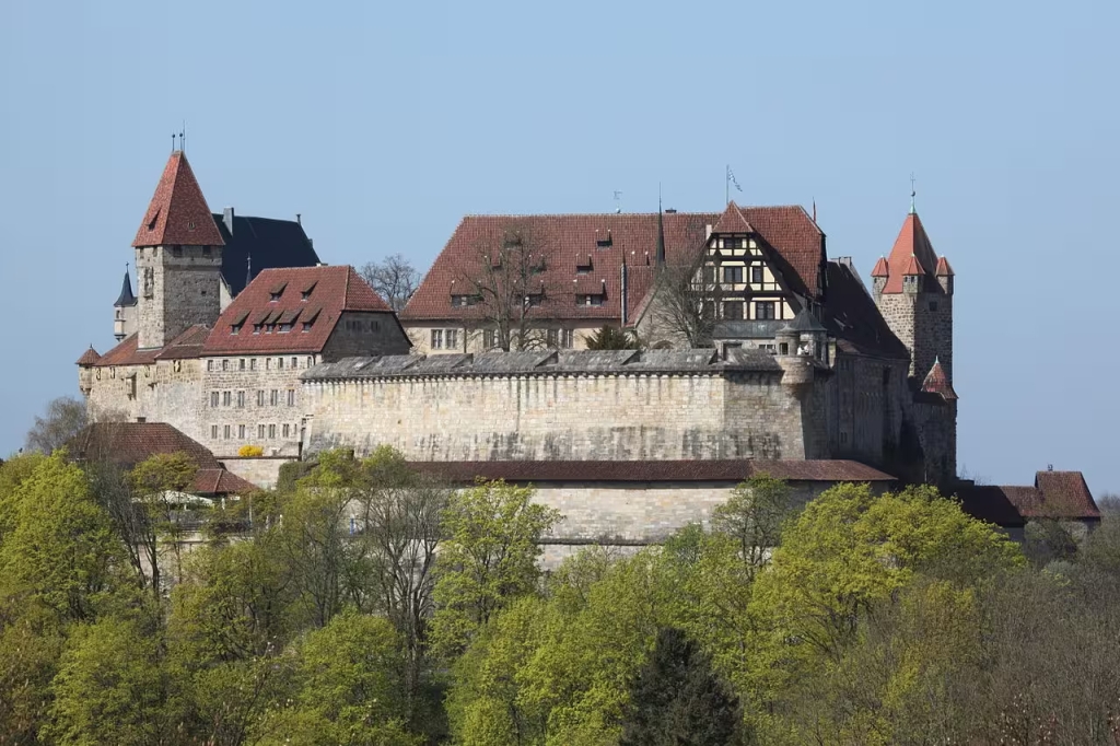 Замок Кобург &mdash; средневековая крепость, где жила семья Маргариты