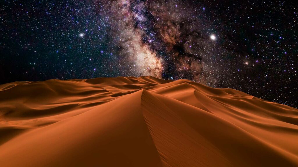 Ночное небо над пустыней Сахара, звёзды над дюнами