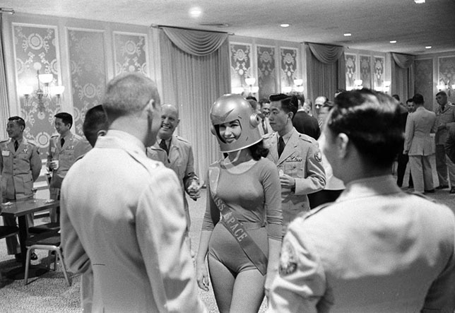 Ральф Крейн фото Мисс Космос конгресс полетов Лас-Вегас 1959