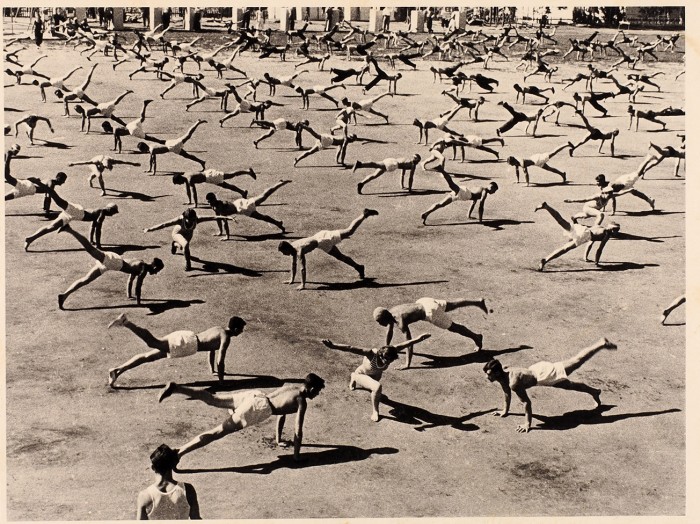 Выступление гимнастов: спортивный праздник Евзерихина