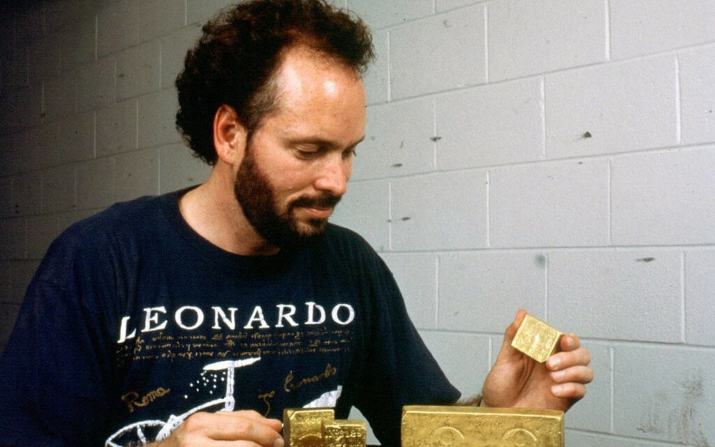 Томми Томпсон &mdash; морской инженер из Огайо, нашедший пароход Центральная Америка в 1988 году