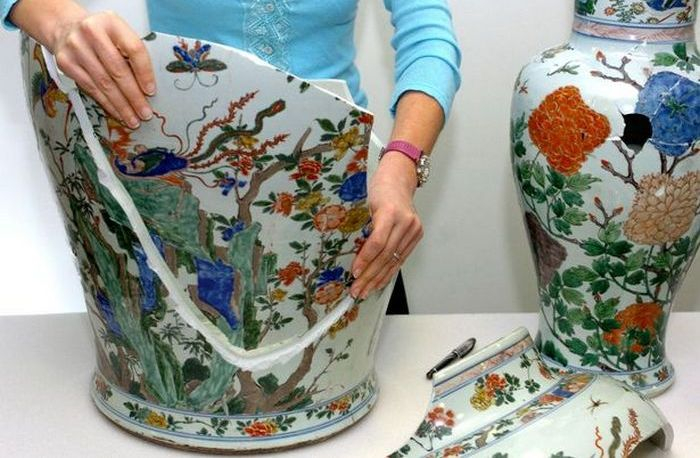 Разбитые китайские вазы из музея Фицуильяма