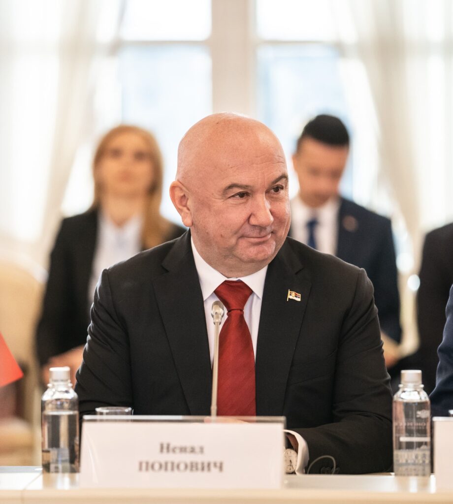Ненад Попович
