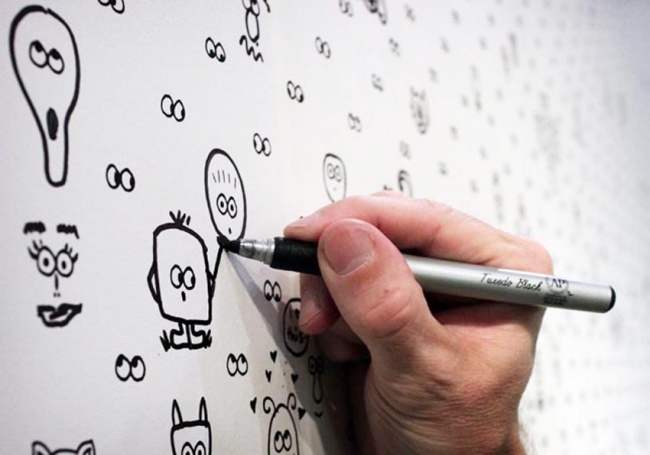 Обои с глазками для детской комнаты от Cavern Home