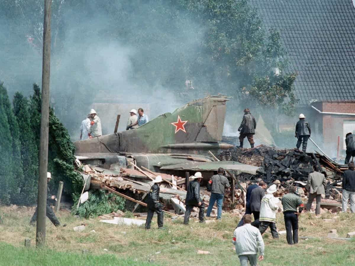История самолета-беглеца: как советский истребитель улетел без пилота и к чему это привело