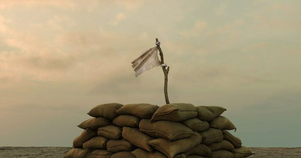 Средневековый парламентер с белым флагом знак перемирия в Европе