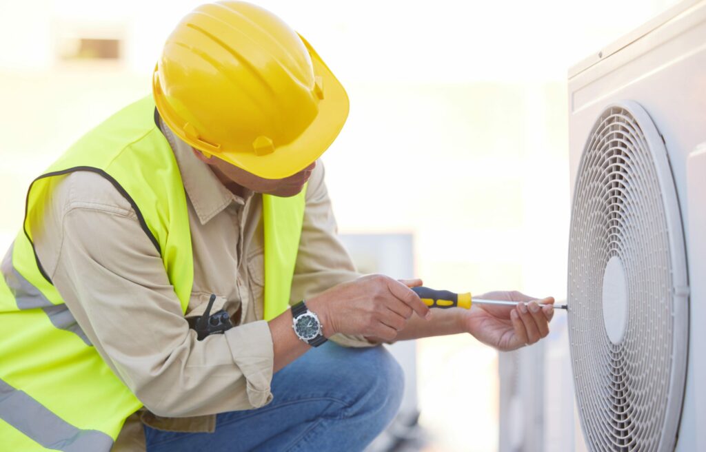 Bigpicture ru air conditioning technician or engineer on roof f 2025 04 05 22 51 36 utc min scaled