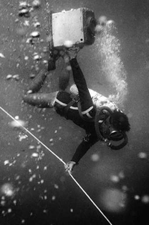 Доставка оборудования на Черномор аквалангистом