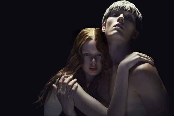 Вторая фэшн-съёмка для Vogue от Роберта Эрдманна