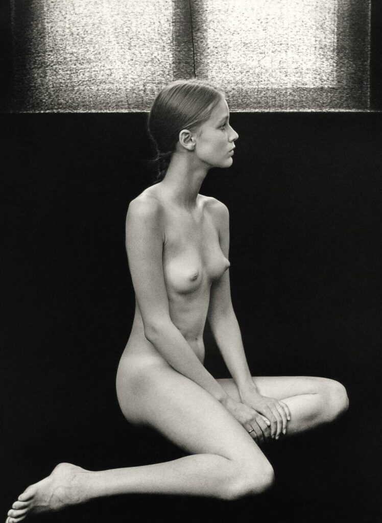 Модель Катрин в классическом ню-снимке Günter Rössler