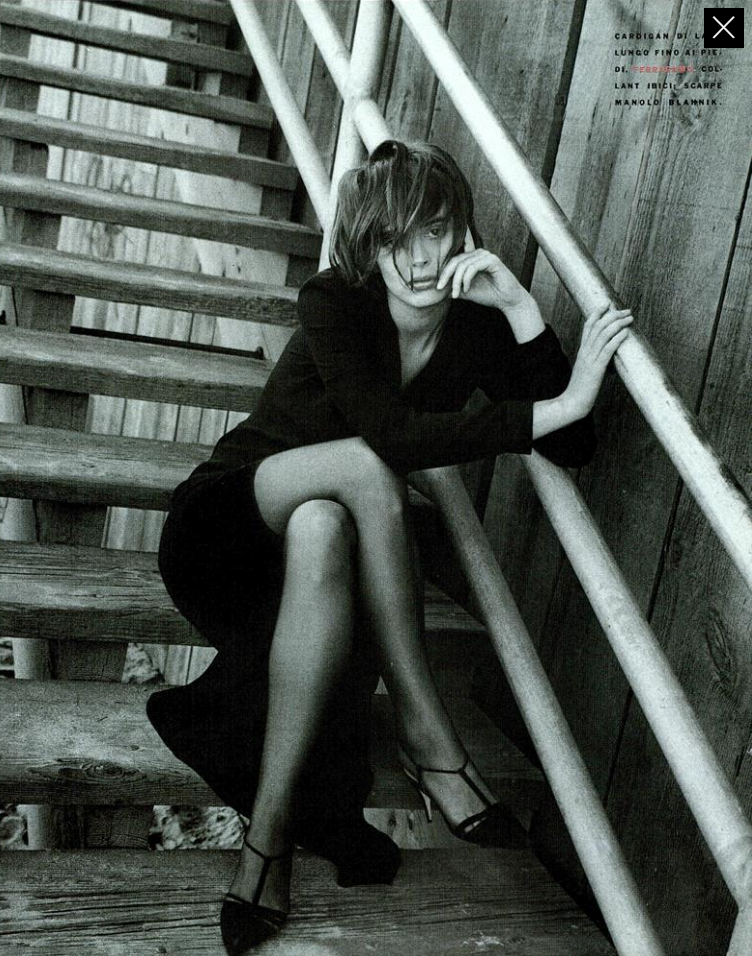 Модель Лара Харрис в съёмке Уэйна Мэйзера