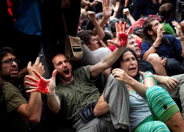 «Сатанинская паника»: как США охватила эпидемия глупости, сломавшая тысячи жизней