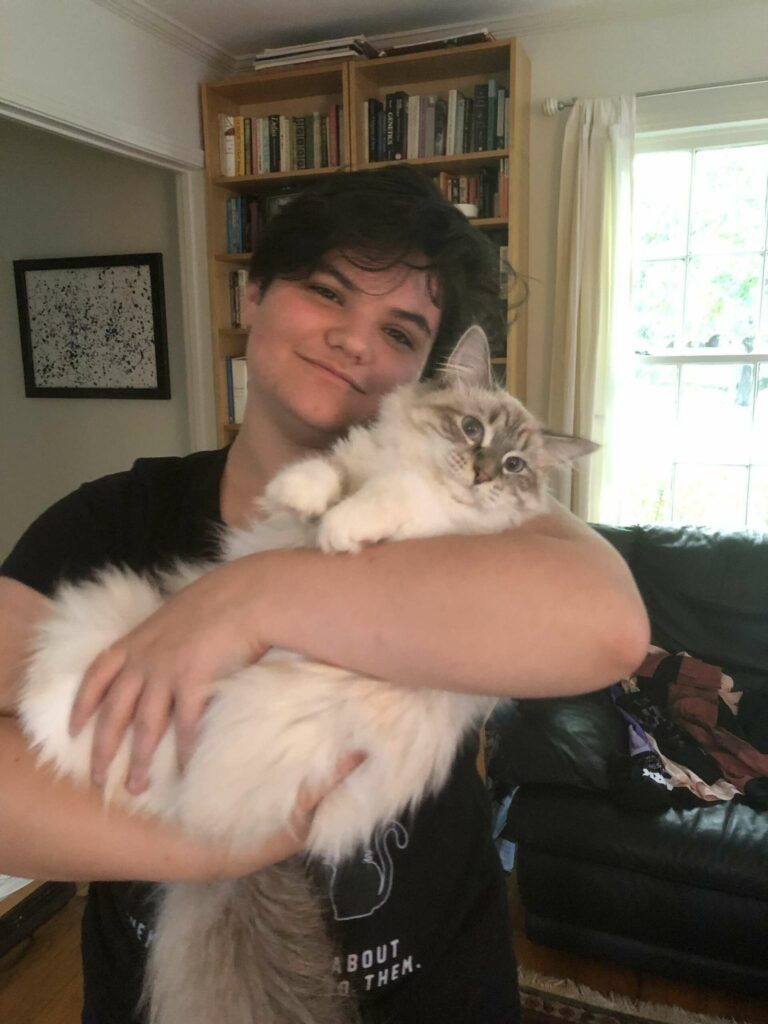 Хелен Роуз Хастингс студентка с котом портрет жертва трагедии