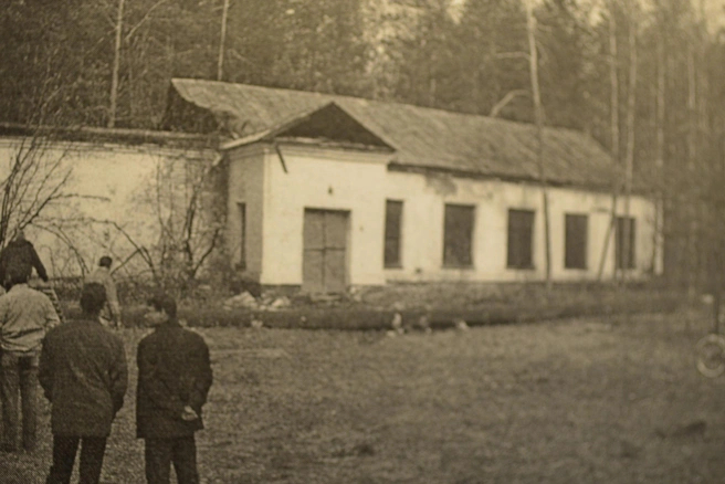 Одно из мест совершения преступления на территории завода Урал в Соликамске